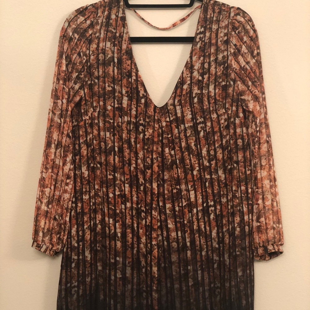 Astr Deep V dress